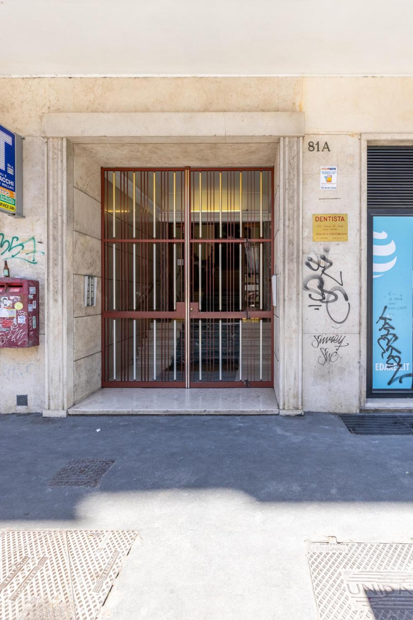 Apartamento Casa Preziosa In Metro Piramide Roma Exterior foto